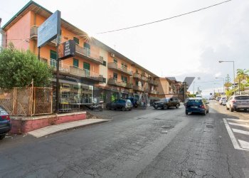 Edificio all\'aperto - Three-room apartment Via Antonio Gramsci
 
97/A, Gravina di Catania - photo 26