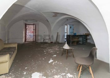 Soggiorno - Magazzino Via Plebiscito
 
113, Catania - foto 1