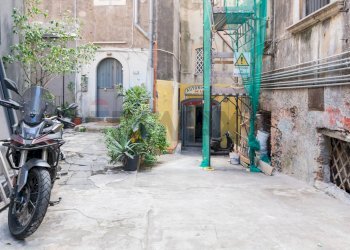 Terrazza - Magazzino Via Plebiscito
 
113, Catania - foto 4
