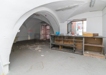 Hall / corridoio - Magazzino Via Plebiscito
 
113, Catania - foto 5
