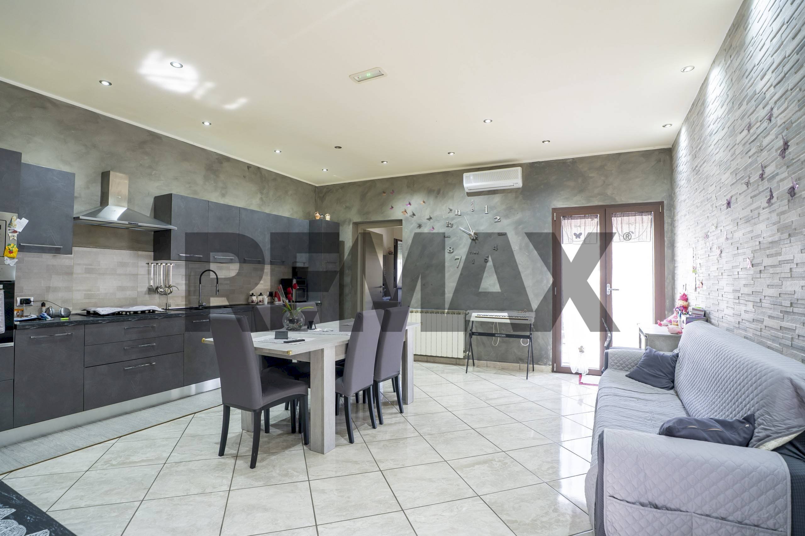 Sala da pranzo - Villa Via Fazello
 
4, Castel di Iudica - foto 1