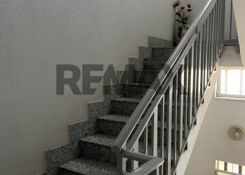 Scale - Four-room apartment Via XI Traversa
 
130, Belpasso - photo 32
