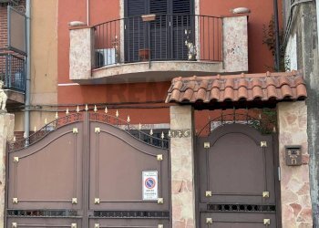 Edificio all\'aperto - Casa indipendente Via Plebiscito
 
176, Misterbianco - foto 1