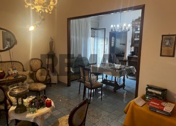 Sala da pranzo - Trilocale Via Pennisi
 
12, Acireale - foto 4