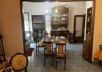 Sala da pranzo - Trilocale Via Pennisi
 
12, Acireale - foto 5
