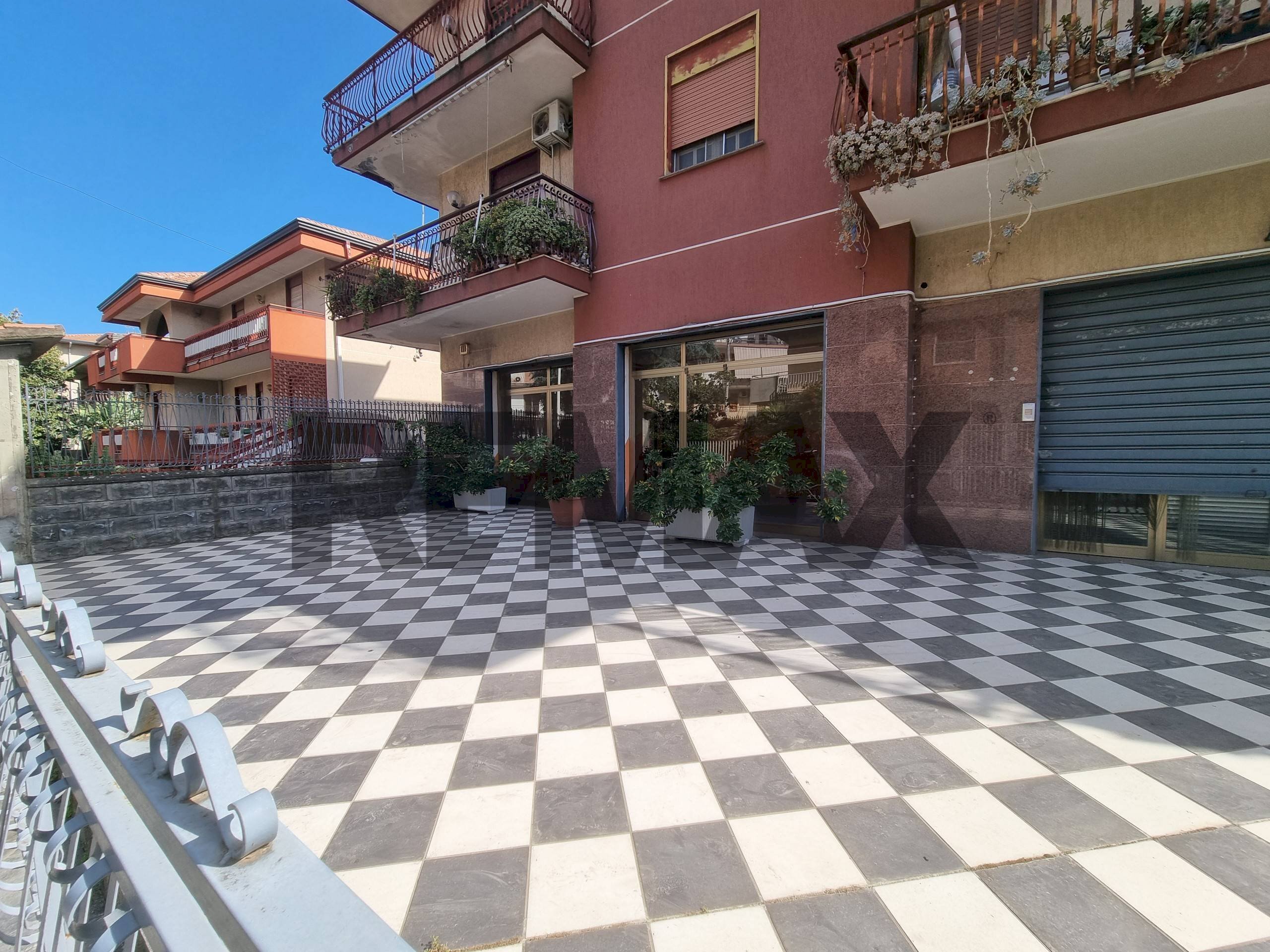 Edificio all\'aperto - Attività Commerciale Via della Zagara
43, Misterbianco - foto 2