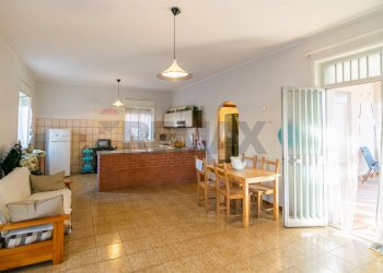 Sala da pranzo - Villa Via Mar Rosso
 
8, Catania - photo 18