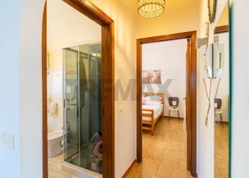 Hall / corridoio - Villa Via Mar Rosso
 
8, Catania - photo 20