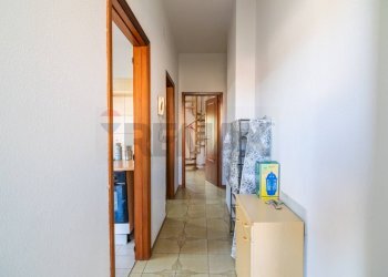 Hall / corridoio - Villa Via Mar Rosso
 
8, Catania - photo 26