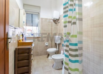 Bagno - Villa Via Mar Rosso
 
8, Catania - photo 28