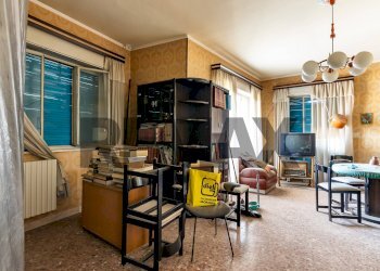Soggiorno - Appartamento Via Santa Maria di Gesù
 
74, Caltagirone - foto 6