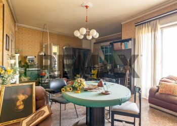 Sala da pranzo - Appartamento Via Santa Maria di Gesù
 
74, Caltagirone - foto 7