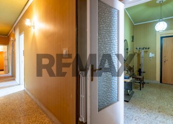 Hall / corridoio - Appartamento Via Santa Maria di Gesù
 
74, Caltagirone - foto 9