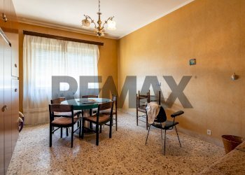 Sala da pranzo - Appartamento Via Santa Maria di Gesù
 
74, Caltagirone - foto 10