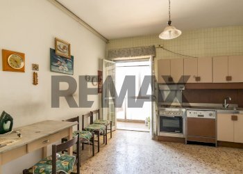Cucina - Appartamento Via Santa Maria di Gesù
 
74, Caltagirone - foto 12