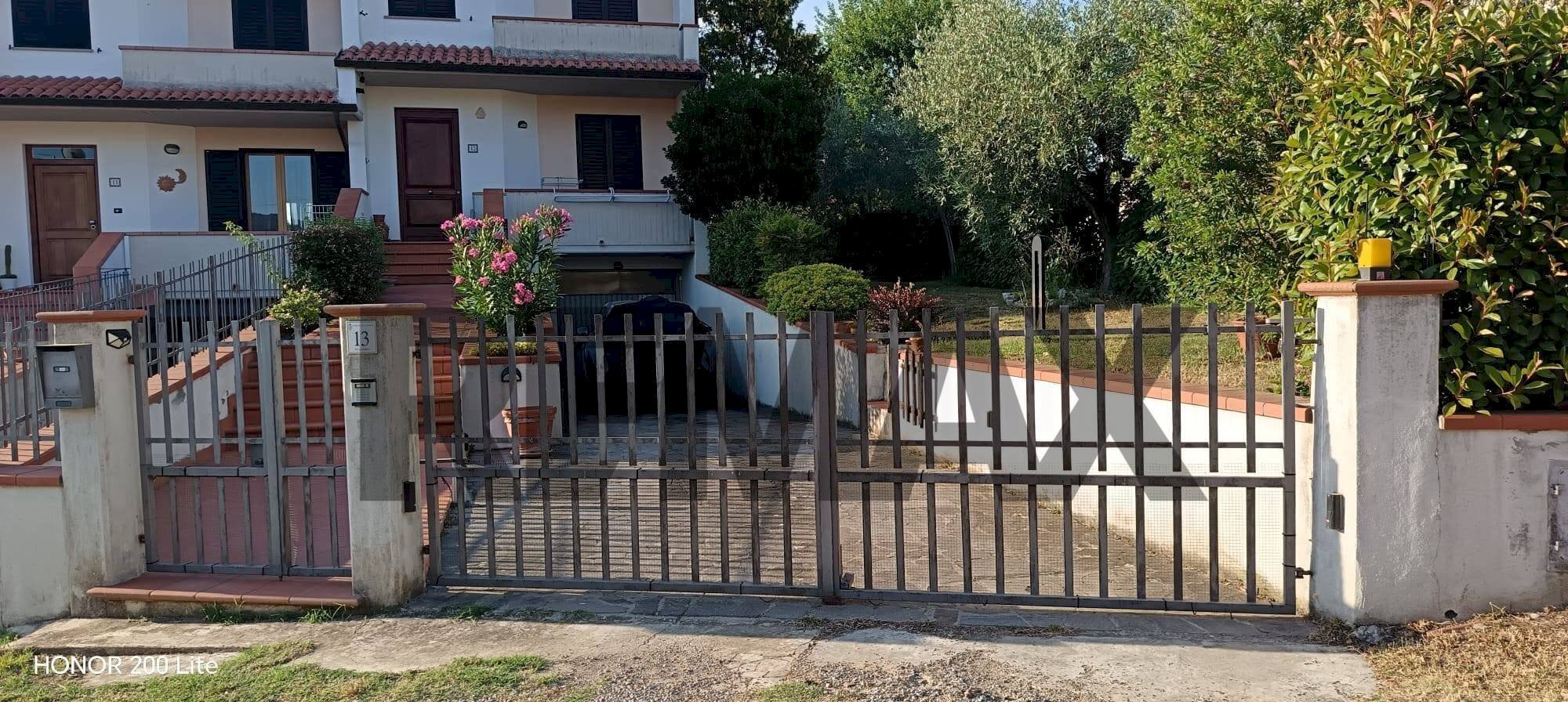 Casa all\'aperto - Villa a Schiera via Fratelli Rosselli
 
13, Laterina Pergine Valdarno - foto 1