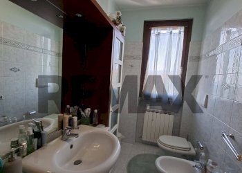 Bagno - Villa a Schiera via Fratelli Rosselli
 
13, Laterina Pergine Valdarno - foto 38