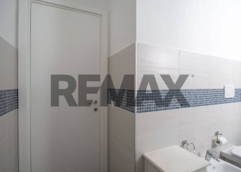 Bagno - Three-room apartment VIA OFFAGNA
 
9X, Recanati - photo 23