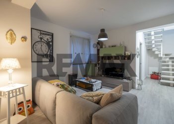 Soggiorno - Three-room apartment VIA OFFAGNA
 
9X, Recanati - photo 38