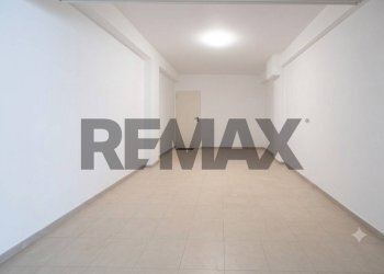 Stanza vuota - Three-room apartment VIA OFFAGNA
 
9X, Recanati - photo 70