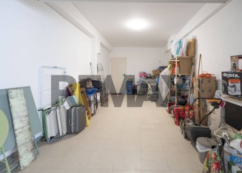 Parcheggio - Three-room apartment VIA OFFAGNA
 
9X, Recanati - photo 74