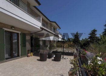 Terrazza - Three-room apartment VIA OFFAGNA
 
9X, Recanati - photo 80