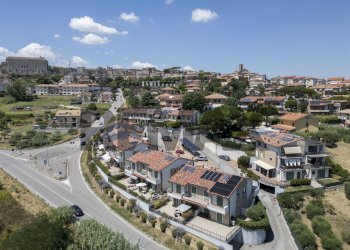 Edificio all\'aperto - Three-room apartment VIA OFFAGNA
 
9X, Recanati - photo 95