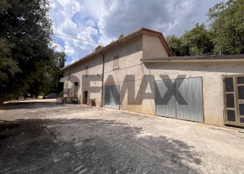 Casa all\'aperto - Casa indipendente Via Pomontina
 
27, Bevagna - foto 9