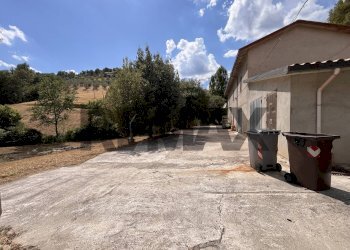 Casa all\'aperto - Casa indipendente Via Pomontina
 
27, Bevagna - foto 30