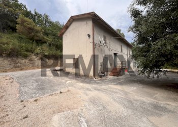 Casa all\'aperto - Casa indipendente Via Pomontina
 
27, Bevagna - foto 31