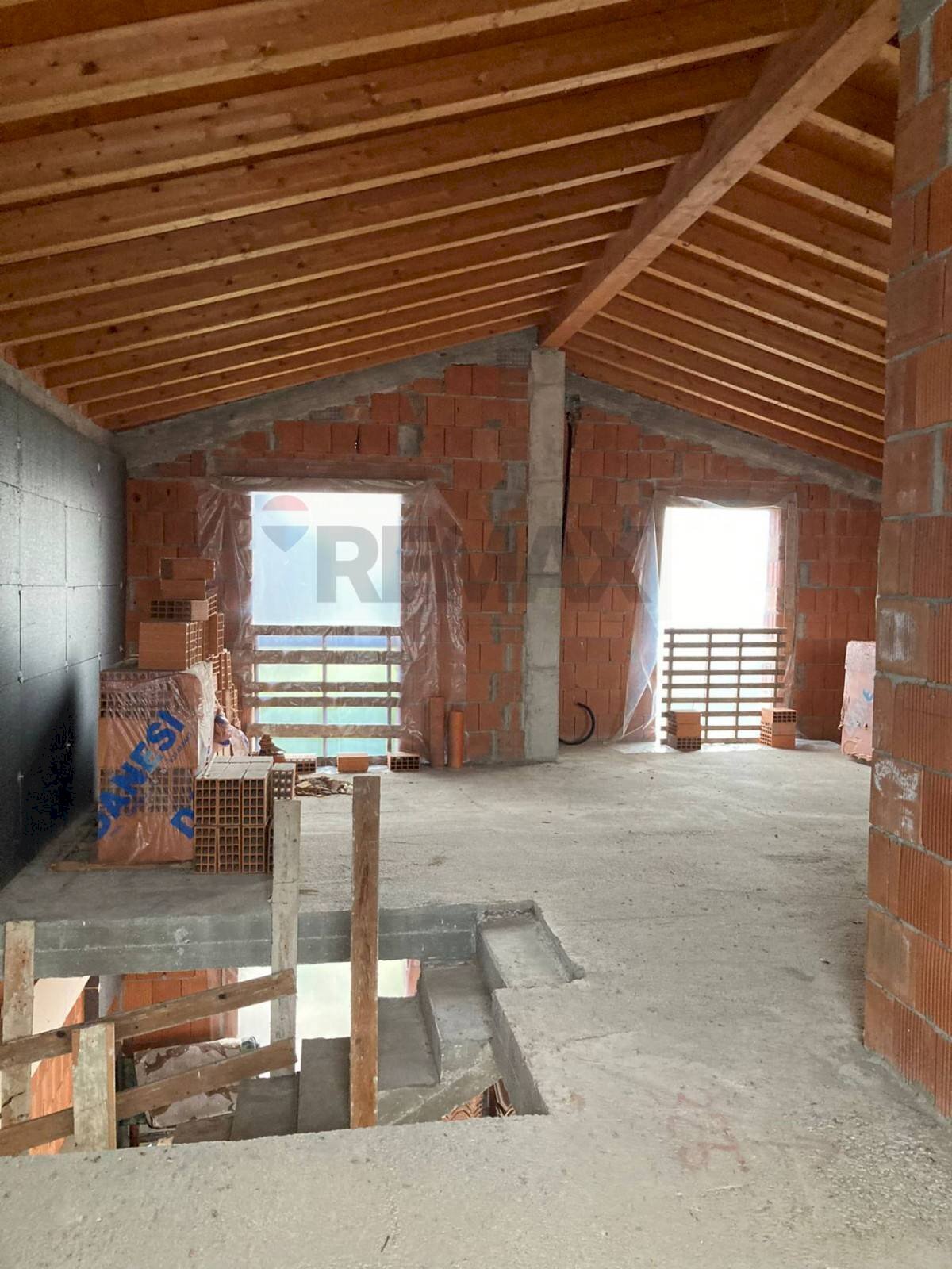Parcheggio - Semi-detached house Via Don Learco Giuliani
s.n., Casalromano - photo 2