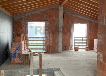 Parcheggio - Semi-detached house Via Don Learco Giuliani
 
s.n., Casalromano - photo 2