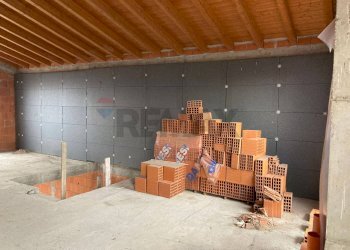 Edificio all\'aperto - Semi-detached house Via Don Learco Giuliani
 
s.n., Casalromano - photo 7