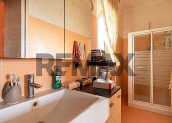 Bagno - Trilocale via giovanni battista vaccarini
 
25, Siracusa - foto 10