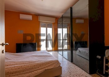 Camera / camera da letto - Trilocale via giovanni battista vaccarini
 
25, Siracusa - foto 17