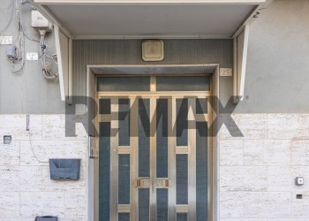 Edificio all\'aperto - Trilocale via giovanni battista vaccarini
 
25, Siracusa - foto 38
