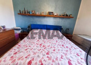 Camera / camera da letto - Trilocale Via Piemonte
 
10/7, Vado Ligure - foto 21
