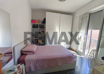 Camera / camera da letto - Trilocale Via Piemonte
 
10/7, Vado Ligure - foto 22