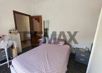 Camera / camera da letto - Trilocale Via Piemonte
 
10/7, Vado Ligure - foto 24