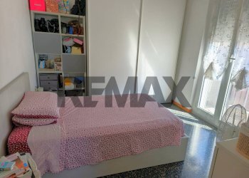 Camera / camera da letto - Trilocale Via Piemonte
 
10/7, Vado Ligure - foto 27