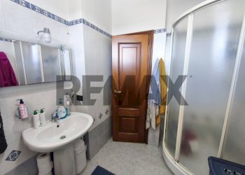 Bagno - Trilocale Via Piemonte
 
10/7, Vado Ligure - foto 37