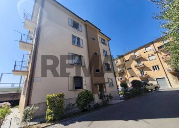 Edificio all\'aperto - Trilocale Via Piemonte
 
10/7, Vado Ligure - foto 48