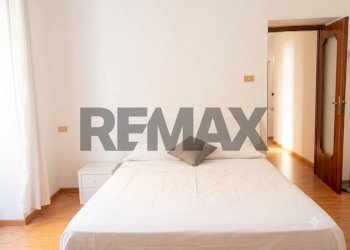 Camera / camera da letto - Bilocale Via Del Parco Carelli
 
46, Napoli - foto 17