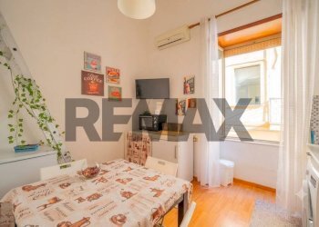 Sala da pranzo - Bilocale Via Del Parco Carelli
 
46, Napoli - foto 10