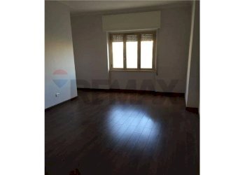 Stanza vuota - Trilocale via Giacomo Leopardi
 
203, Napoli - foto 2