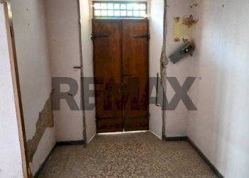 Hall / corridoio - Casa indipendente VIA MOLINI
 
7, Dossena - foto 3