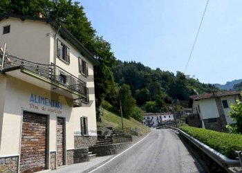 Casa all\'aperto - Casa indipendente VIA MOLINI
 
7, Dossena - foto 18