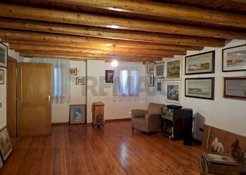 Soggiorno - Casa indipendente Via Caldoie
 
18, Cavaso del Tomba - foto 20