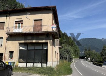 Casa all\'aperto - Casa indipendente Frazione Cadola
 
32, Ponte nelle Alpi - foto 1