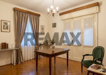 Sala da pranzo - Casa indipendente Frazione Cadola
 
32, Ponte nelle Alpi - foto 22